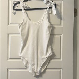 Old Navy White Ribbed Scoop Neck Bodysuit Lined Sleeveless Tie Straps S